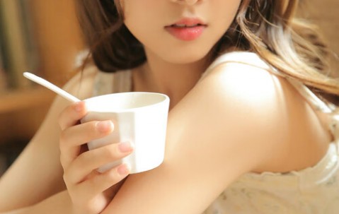 子宫的内膜增厚什么原因引起的